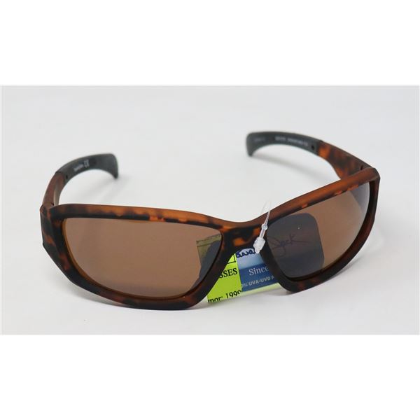 PAIR OF PANAMA JACK SUNGLASSES