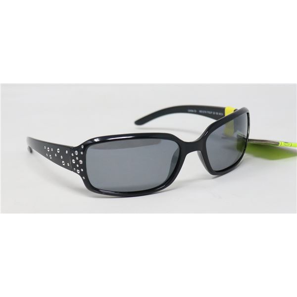 PAIR OF FOSTER  GRANT SUNGLASSES