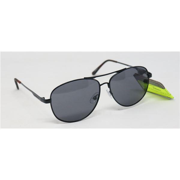 PAIR OF PANAMA JACK SUNGLASSES