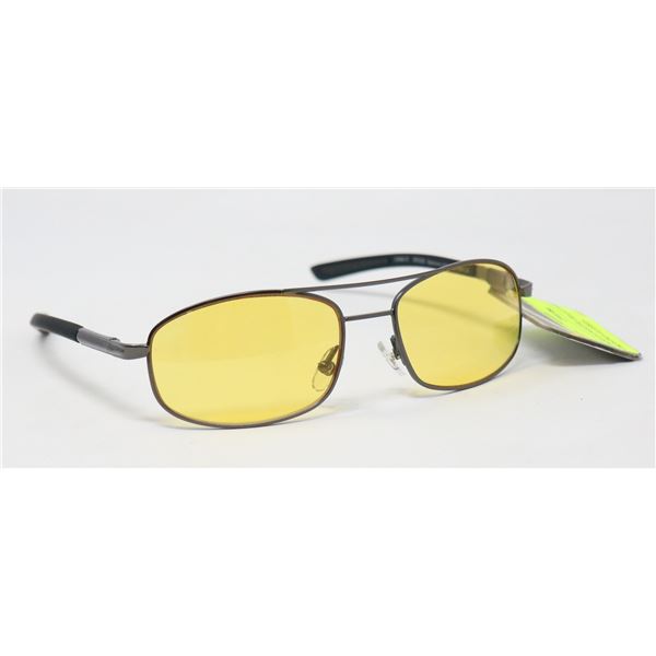 PAIR OF FOSTER GRANT NIGHT DRIVING GLASSES