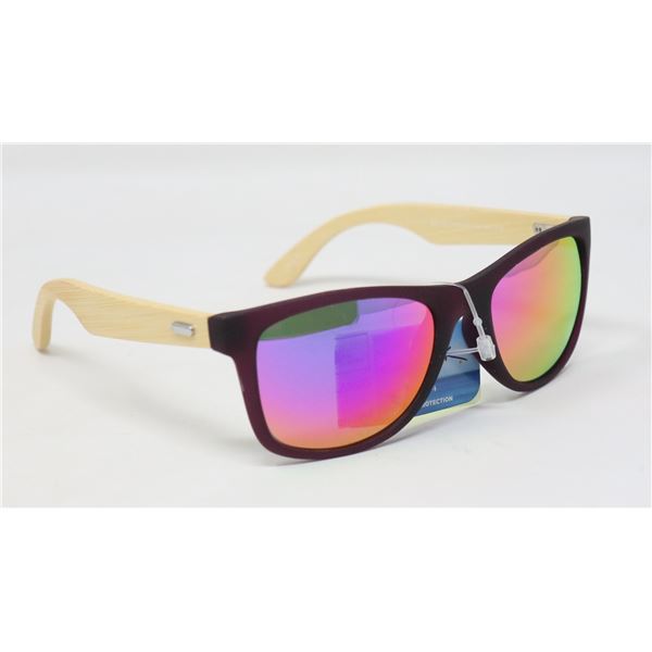 PAIR OF PANAMA JACK SUNGLASSES