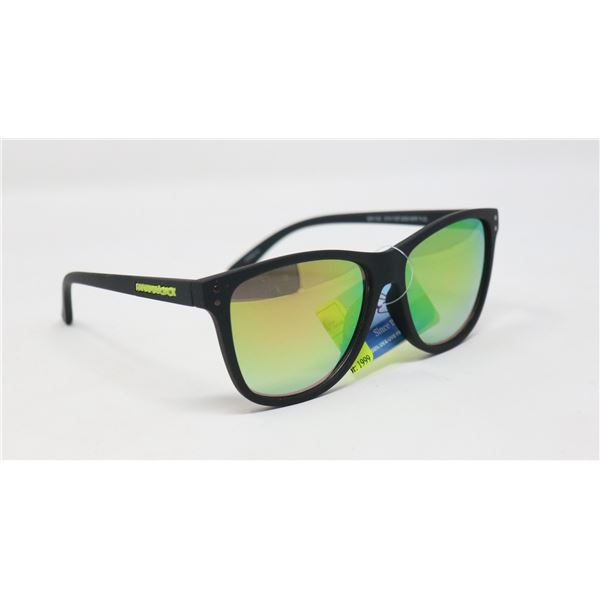 PAIR OF PANAMA JACK SUNGLASSES
