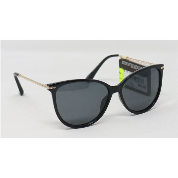 PAIR OF PANAMA JACK SUNGLASSES