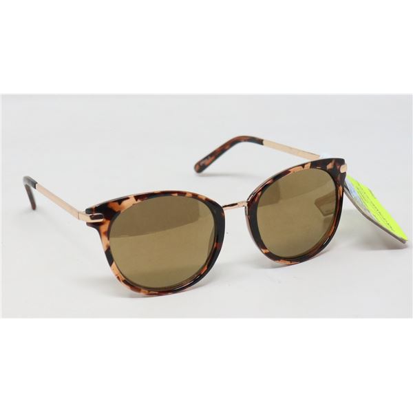 PAIR OF PANAMA JACK SUNGLASSES