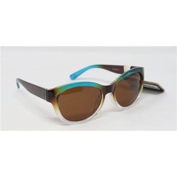 PAIR OF PANAMA JACK SUNGLASSES