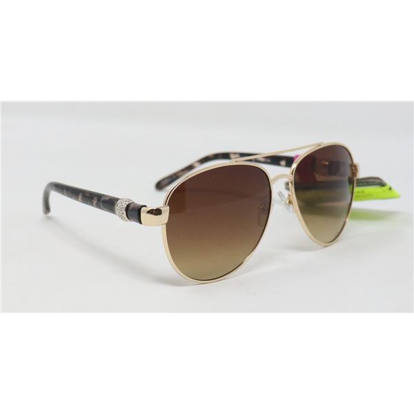 PAIR OF FOSTER GRANT SUNGLASSES