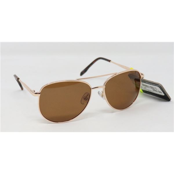 PAIR OF FOSTER GRANT SUNGLASSES