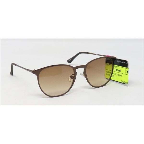 PAIR OF FOSTER GRANT SUNGLASSES