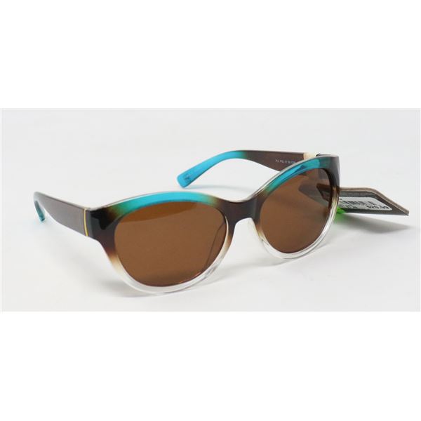 PAIR OF PANAMA JACK SUNGLASSES