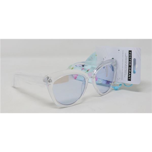 PAIR OF FOSTER GRANT SUNGLASSES