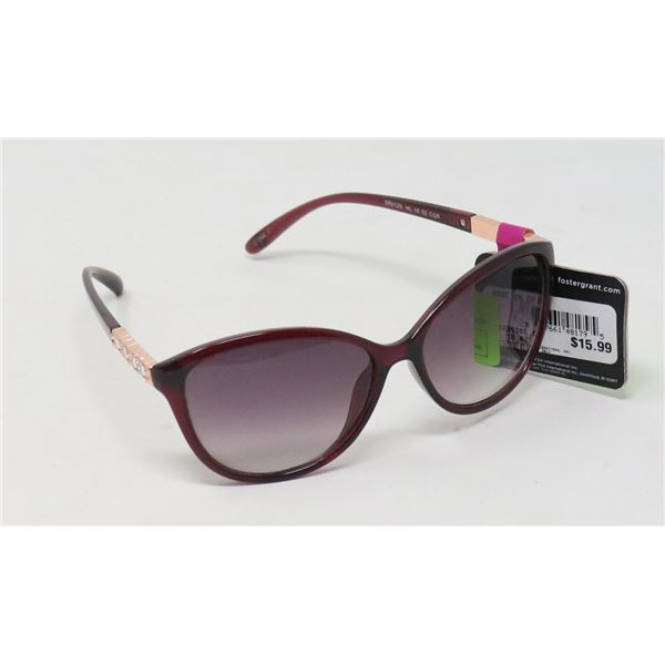 PAIR OF FOSTER GRANT SUNGLASSES