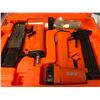 Image 2 : Airy 2pc pneumatic stapler & brad nailer set
