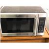 Image 1 : Hamilton Beach stainless steel front small microwave