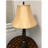 Image 2 : Contemporary table lamp