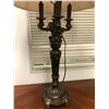 Image 2 : Elegant table lamp