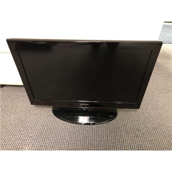 Samsung 31in TV w/ remote - good working order