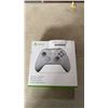 Image 1 : XBOX ONE WIRELESS CONTROLLER GREY - TESTED WORKING