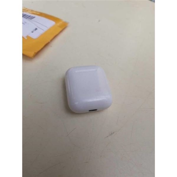 APPLE AIRPODS 2ND GEN WITH CHARGING CASE - TESTED WORKING