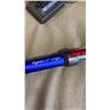 Image 8 : AS NEW DYSON V7 ORIGIN CORDLESS VACUUM W/ ATTACHMENTS AND CHARGER RETAIL $599 - TESTED AND WORKING