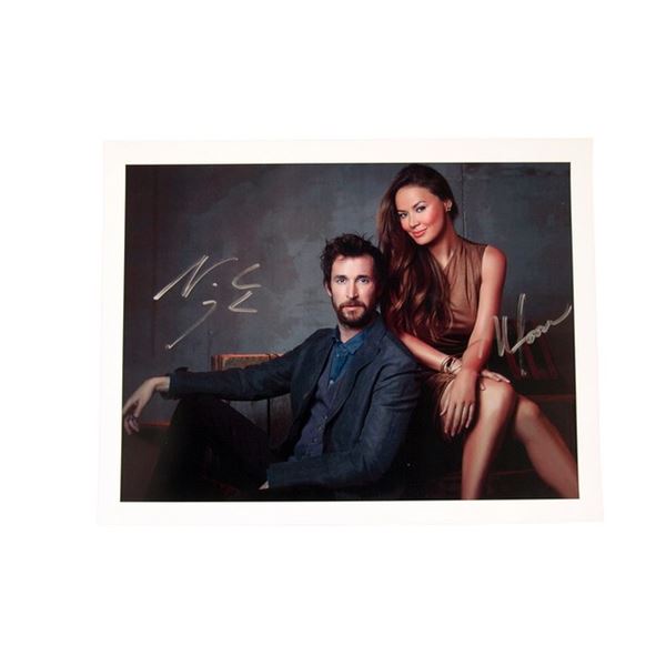 Falling Skies Noah Wyle & Anne Glass Signed Photo