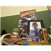 Image 1 : Lot of Wayne Gretzky cards, poster, framed picture & bobble head