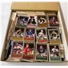 Image 1 : Box of assorted collector's hockey cards