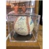 Image 2 : 1993 New York World Series Signed Ball-Ricky Henderson