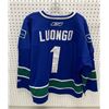 Image 2 : Large Vancouver Canucks Luongo Jersey