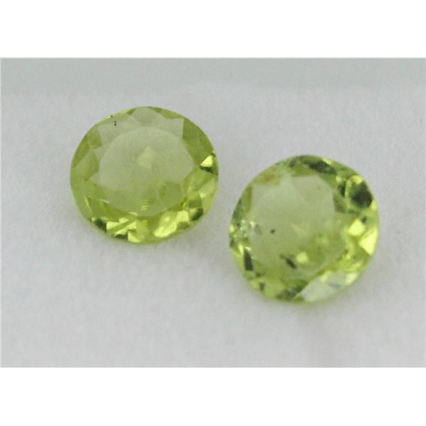 #132-GREEN PERIDOT ROUND GEMSTONES 2.15ct