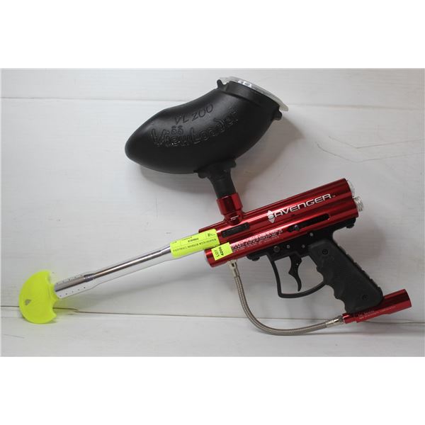 PAINTBALL MARKER WITH HOPPER