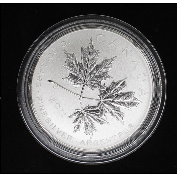 .9999 FINE SILVER 1/2OZ MAPLE LEAF IN BOX