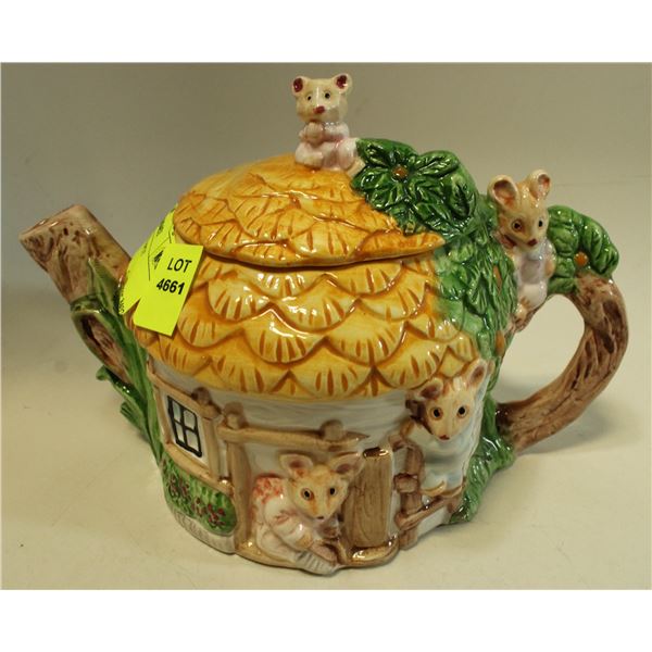 MOUSE FAMILY TEAPOT