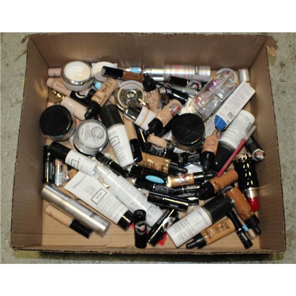 TRAY OF HIGH END TESTER COSMETICS.