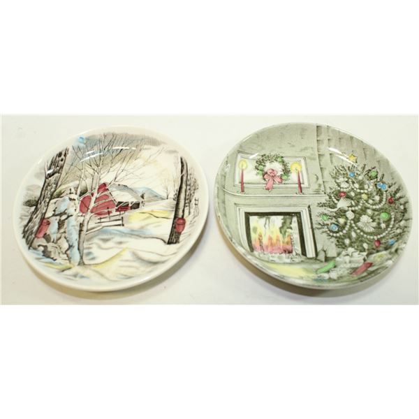 2 MINI JOHNSON BROS. XMAS PLATES VINTAGE