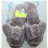 Image 1 : BUNNY SLIPPER SIZE 9-10