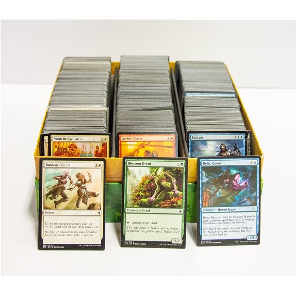 BOX OF COLLECTORS MAGIC CARDS ESTATE