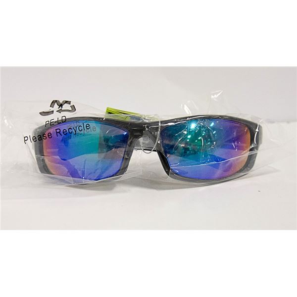 PAIR OF PANAMA JACK SUNGLASSES