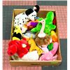 Image 1 : BOX WITH COLLECTIBLE LARGE TY BEENIE BABIES