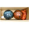 Image 1 : LOT OF TWO VINTAGE BOWLING BALLS ONE IS BRUNSWICK