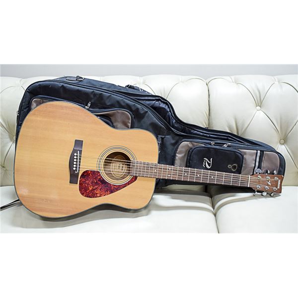 YAMAHA F-325 ACOUSTIC GUITAR WITH SOFT CASE