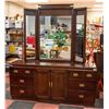 Image 1 : KROELER CANADA 4PC BEDROOM SET INCL: DRESSER,