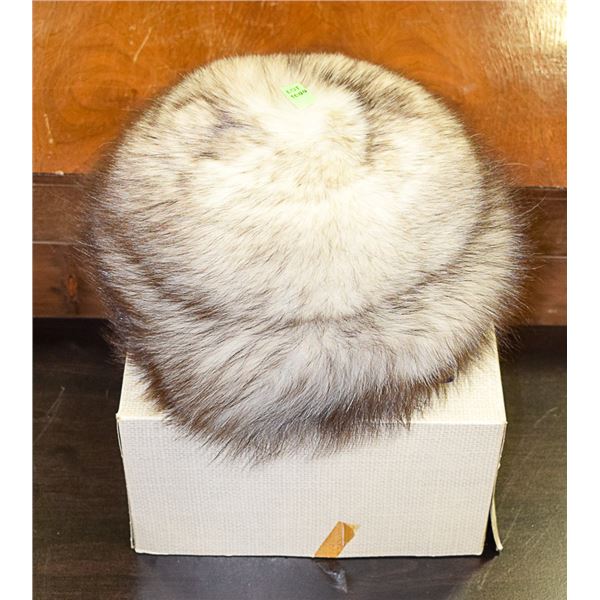 WOODWARDS FUR HAT