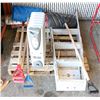 Image 1 : PALLET WITH ASSORTED SHOVELS, ALUMINUM LADDER &