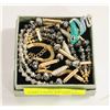 Image 1 : SNAKE RING AND NECKLACE SET IN BOX