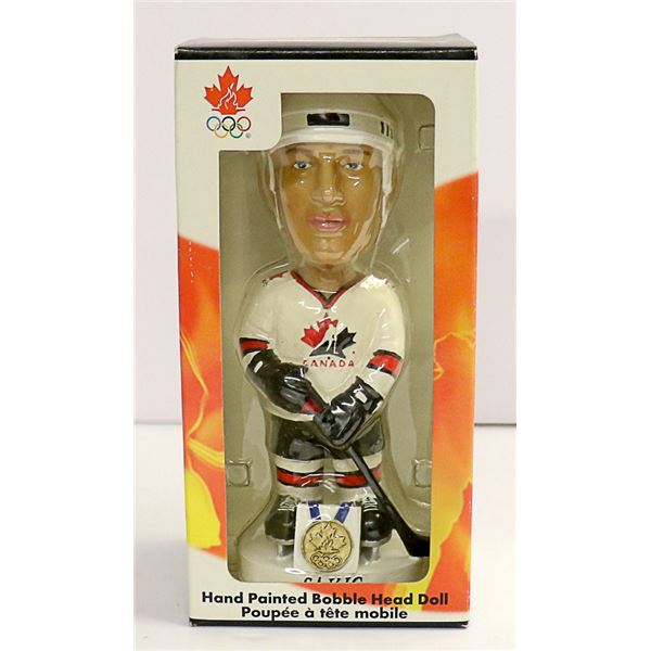 JOE SAKIC TEAM CANADA GOLD BOBBLE HEAD