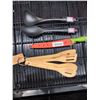 Image 1 : Lot of 7 - NEW knives & service ware