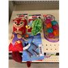 Image 1 : lot of assorted cat item