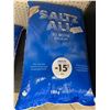 Image 2 : Saltz All ice melt lot of 2 x 40lbs