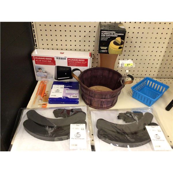 Lot of asst new retail goods office supply