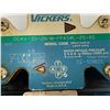 Image 13 : Lot Of (12) Vickers Valves